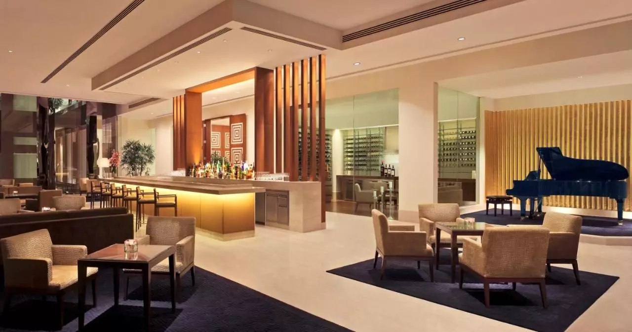 the-oberoi-gurgaon-hotels-1